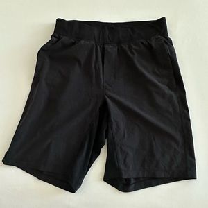 Men’s Lululemon T.H.E. Linerless Short 9”, Size L